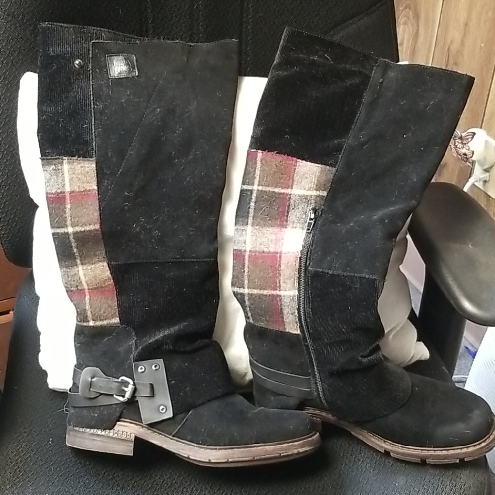 Muk Luk Boots